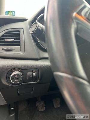 Opel Astra J Sport Tourer - imagine 5