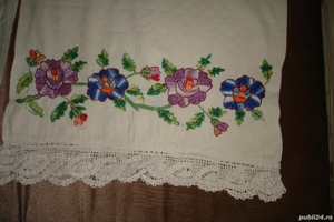 Stergare taranesti din in tesute in razboi si cusute cu flori si motive populare - imagine 10