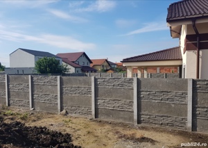 Vindem și Montam garduri plăci beton de la săpat fundația până la ultima placă pusă! Județul Timiș