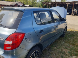 Dezmembrez skoda fabia 1.2i  - imagine 6