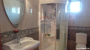 De VANZARE Casa spațioasă S+P+1E+M | Zona STIREX in Galati - imagine 14