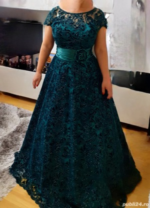 Vând rochie de seara. 