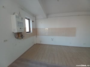 Apartament 2 camere . Etaj 1. Zona Eso. Aproape de mijloace de transport in comun. - imagine 8