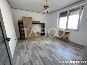 Apartament 2 camere etaj intermediar de vanzare strada Garii Fagaras - imagine 3