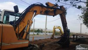 Excavator pe roti Liebherr 900, an 2008, 20 tone, 4x4, carte service numai la reprezentanta - imagine 2