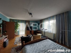 Casa individuala 5 camere 240 mp utili teren 912 mp Centru Alba Iulia - imagine 5