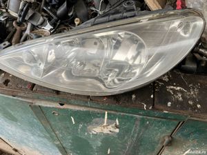 Vand far stanga fata Peugeot 206+orice piesa
