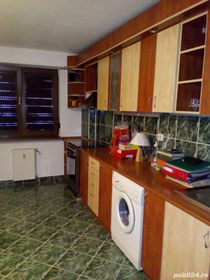 Inchiriez apartament 2 camere cu garaj la demisol - imagine 3