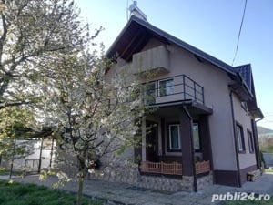 Vila sau casa de vacanță in Malu cu Flori - imagine 6