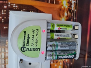 Acumulatori și încărcător.  - imagine 3