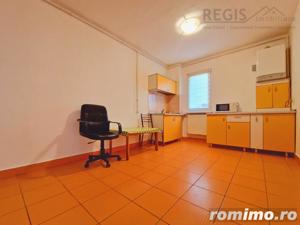 Apartament de trei camere  pretabil spatiu comercial in zona Bd Garii - imagine 4