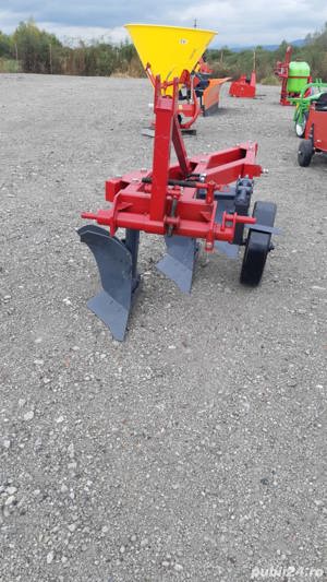 Altele Plug cu 3 brazdare 55-65 CP - imagine 8