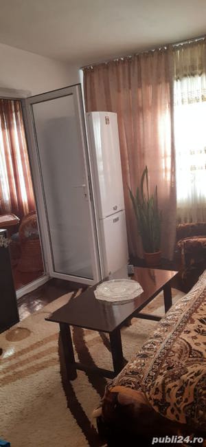 De vanzare apartament 2 camere in Alexandria, zona 100 - imagine 3