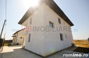 Comuna Berceni - vila 6 camere cu 2 ap cu 3 camere fiecare - teren 328 mp- rate