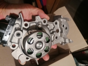 Pompa apa dacia/renault - imagine 2