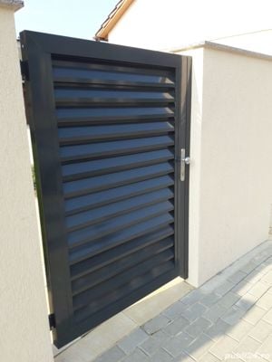 Porti si garduri metalice  tip jaluzea - probabil cele mai frumoase garduri ! - imagine 7