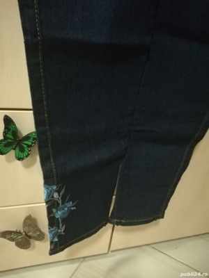 Blugi slim, NOI, brodati cu flori, pentru femei - imagine 5