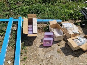 Vand la jumatate de pret , 800 buc.placi x-block  din plastic, 20x20 cm  - imagine 2