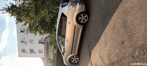 Dezmembrez toyota corola verso - imagine 2