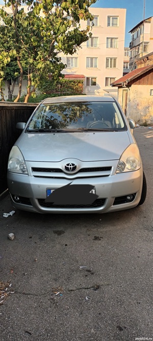 Dezmembrez toyota corola verso - imagine 4