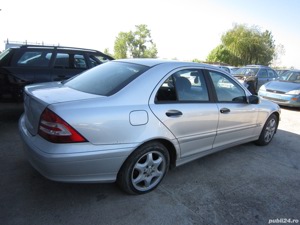 Dezmembram Mercedes-Benz C CLASS – C180 (W203), 1.8b tip motor M 271.946 an 2002-2007 143CP - imagine 4