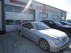 Dezmembram Mercedes-Benz C CLASS – C180 (W203), 1.8b tip motor M 271.946 an 2002-2007 143CP - imagine 3