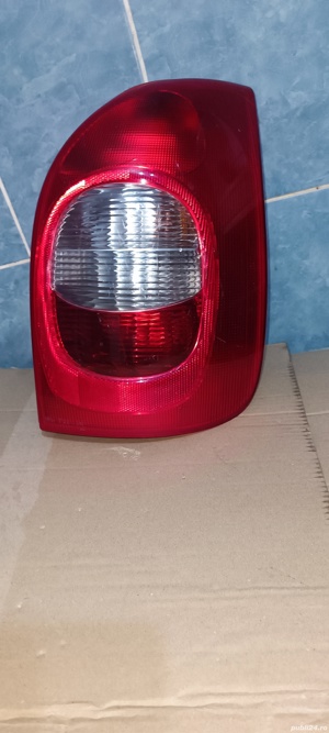 Stop dreapta Citroen Xsara Picasso original Valeo 89300249 - imagine 2