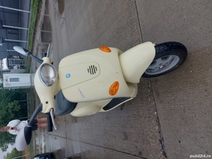 vând scuter vespa pe injecție  - imagine 3