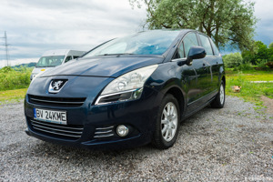 Peugeot 5008 benzina 1.6 VTI 120CP , din 2011 cu 7 locuri-inmatriculat