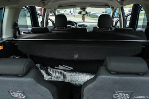 Peugeot 5008 benzina 1.6 VTI 120CP , din 2011 cu 7 locuri-inmatriculat - imagine 9