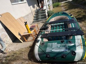 Vand barca gonflabila de 4 persoane - imagine 2