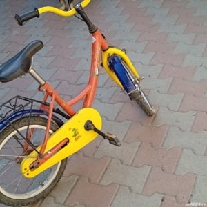 Vând bicicleta copii 5-9 ani