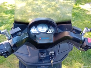 Suzuki Burgman 250 an 1999 - imagine 3