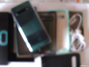 telefoane Samsung S10 si pentru seniori cu clapa si SOS - imagine 2