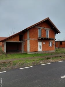 Casa construcție noua 