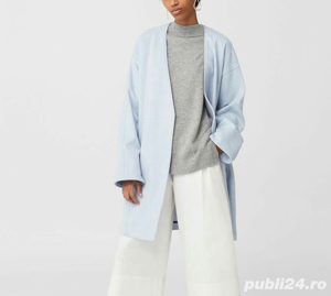 Palton/Pardesiu din colectia MANGO,confecționat din lână moale,mărime M/L.  