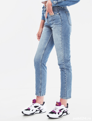 Blugi din colecția PEPE JEANS,mărime L.