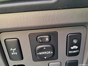 vând Toyota Hilux 2012 - imagine 3 vând Toyota Hilux 2012 - imagine 3