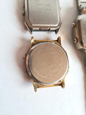 3 ceasuri vintage, anii 1970-1980, Fossil și TIMEX, nefuncționale - imagine 6