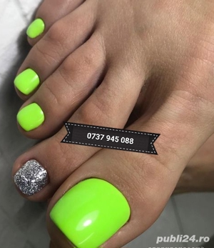 Manichiură și pedichiură cu semi sau gel la domiciliul tău în București  - imagine 6