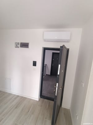 Proprietar,Vand in Bloc Nou,Zona Buziașului,Cu Centrala și Loc Parcare Privat,Neg - imagine 2