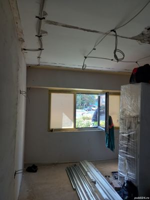 Echipa de meseriași  - imagine 4