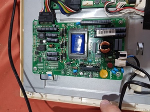 sursa 17ips70-3 de pe tv loewe connect 22sl 