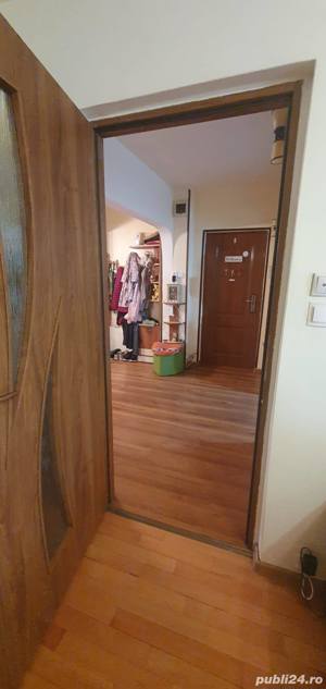 Apartament 3 Camere Zona Pipirig(str.Antoniu Secvens) Caransebeș, Caraș-Severin, Romania - imagine 11