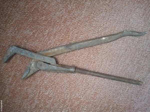 Vând scule pentru reparatii universale calitate superioara.