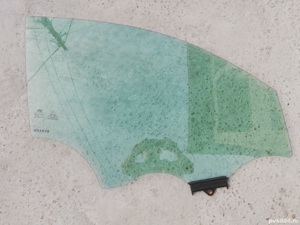 geam usa dreapta fata Hyundai Tucson III - imagine 2