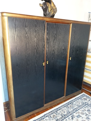 Vand Sifonier 3 Usi cu 2 noptiere 900 lei