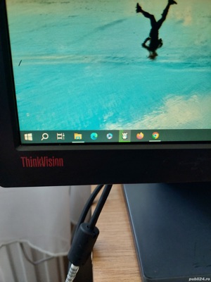 Monitor Lenovo ThinkVision 17 Inch VGA cabluri incluse 100 Lei - imagine 2