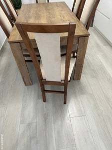Vând masa 160 90 + 6 scaune lemn masiv
