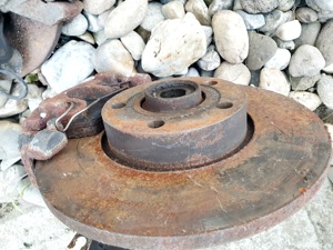 fuzeta Audi A4 B5 1.6 1.8 1.9tdi cu set disc si placute 15% uzura - imagine 4